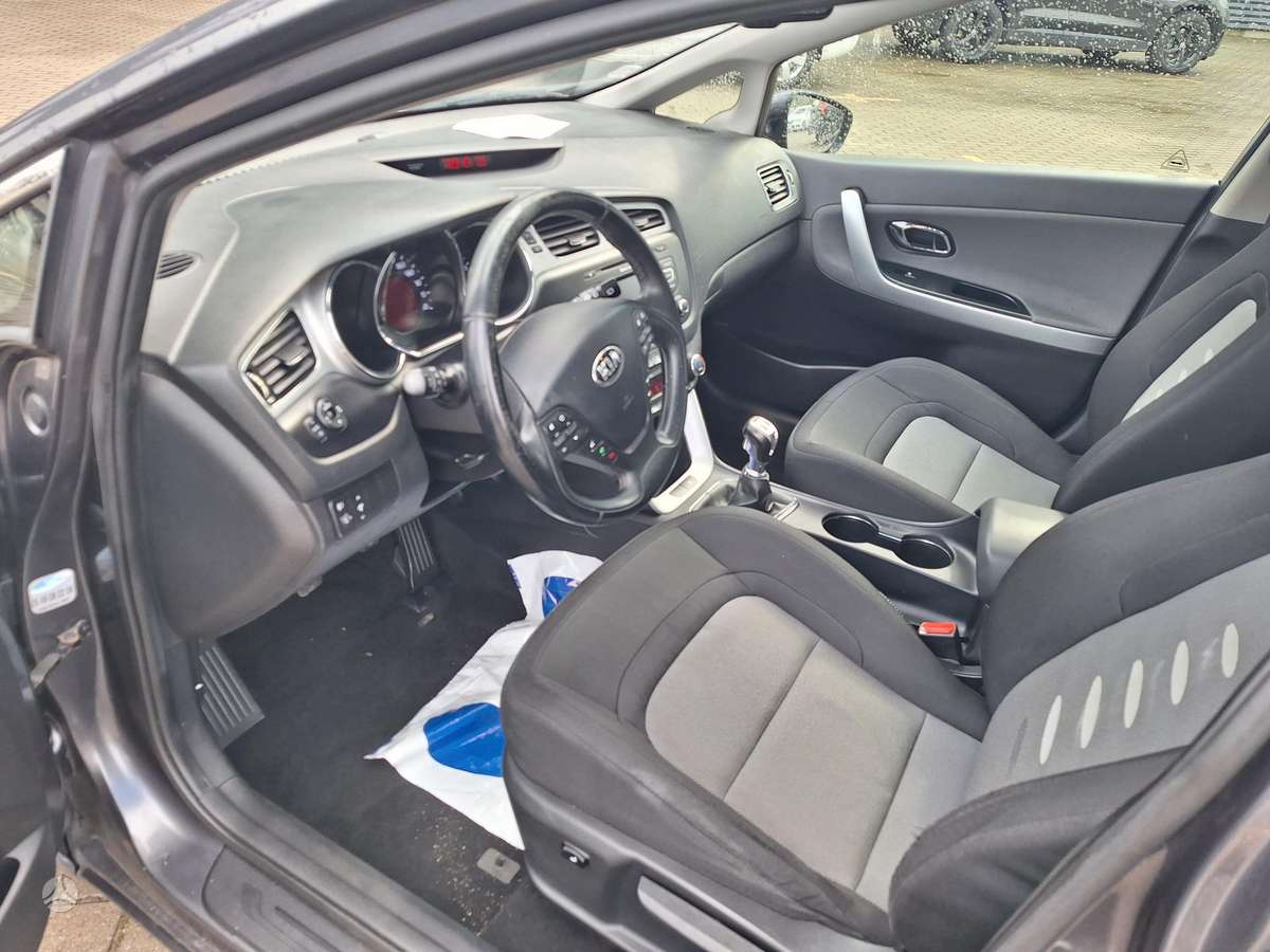 Kia Ceed 2013 — photo 14