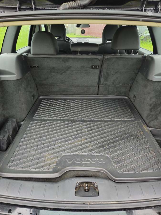 Volvo V50 2010 — photo 7