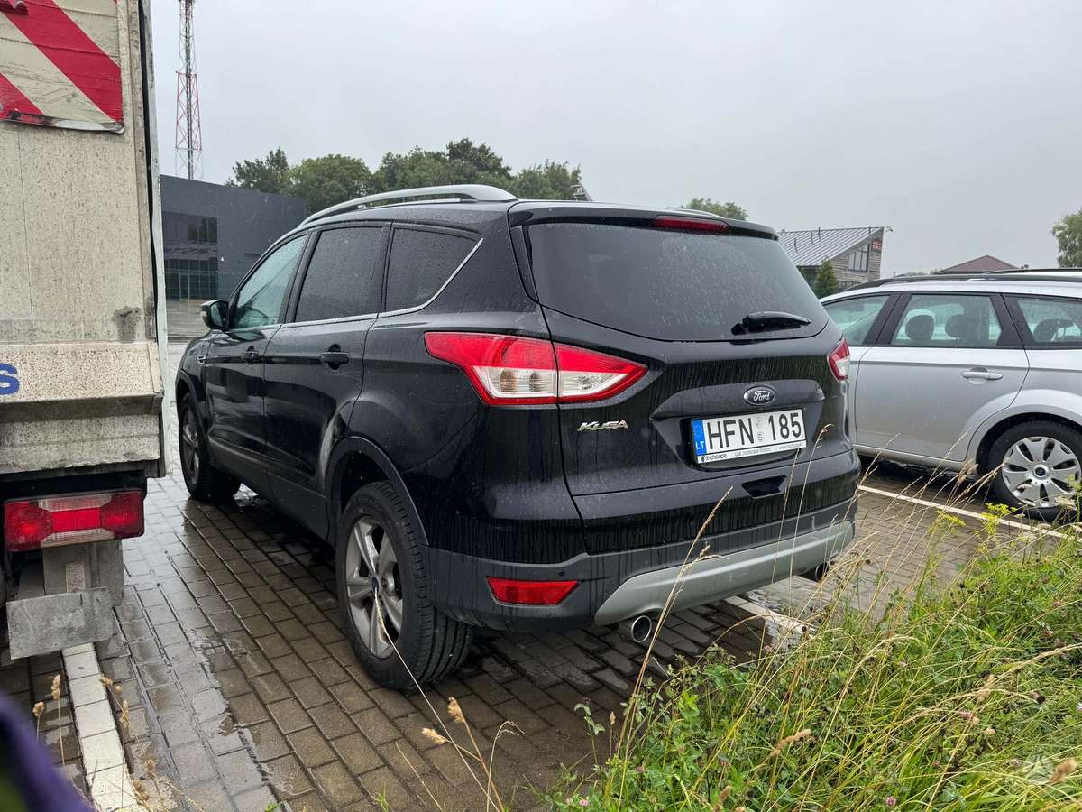 Ford Kuga 2014 — engine 2000 cm³, 140 HP (103kW)