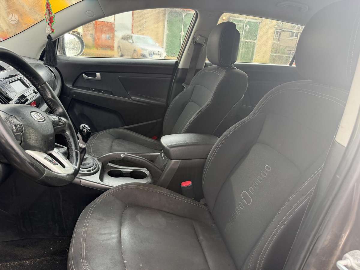 Kia Sportage 2010 — photo 10