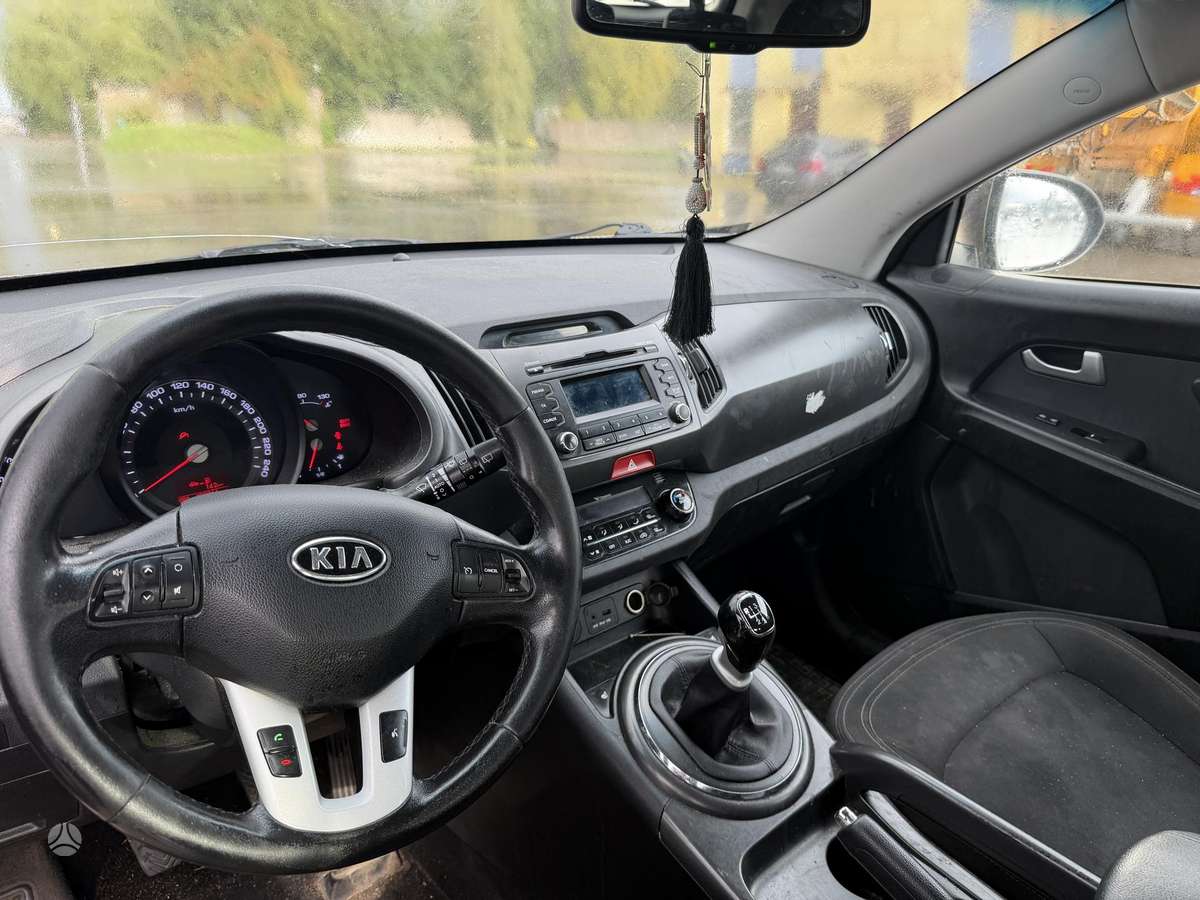 Kia Sportage 2010 — photo 9