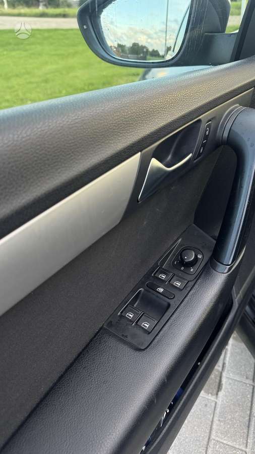Volkswagen Passat 2013 — photo 10