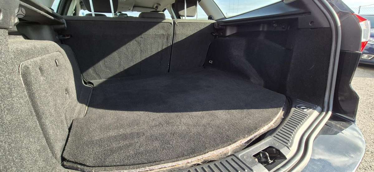 Ford Mondeo 2010 — photo 13