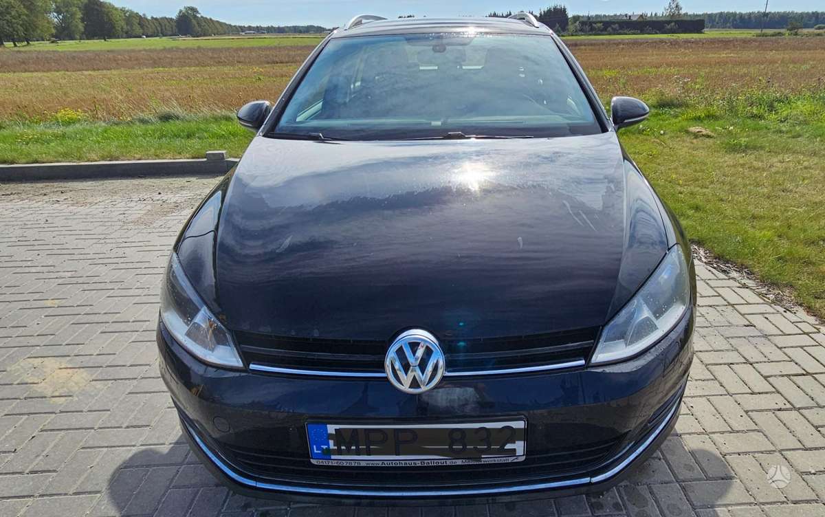 Volkswagen Golf 2015 — вигляд ззаду