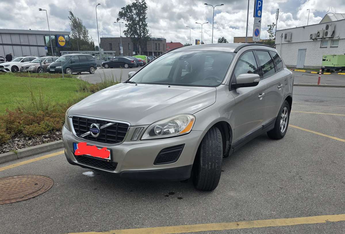Volvo XC60, 2011