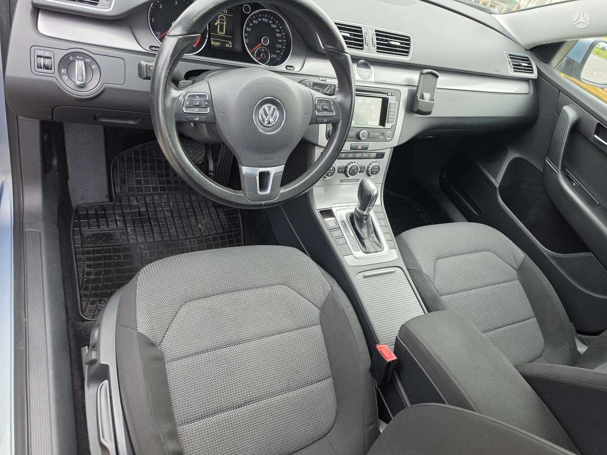 Volkswagen Passat 2013 — photo 10