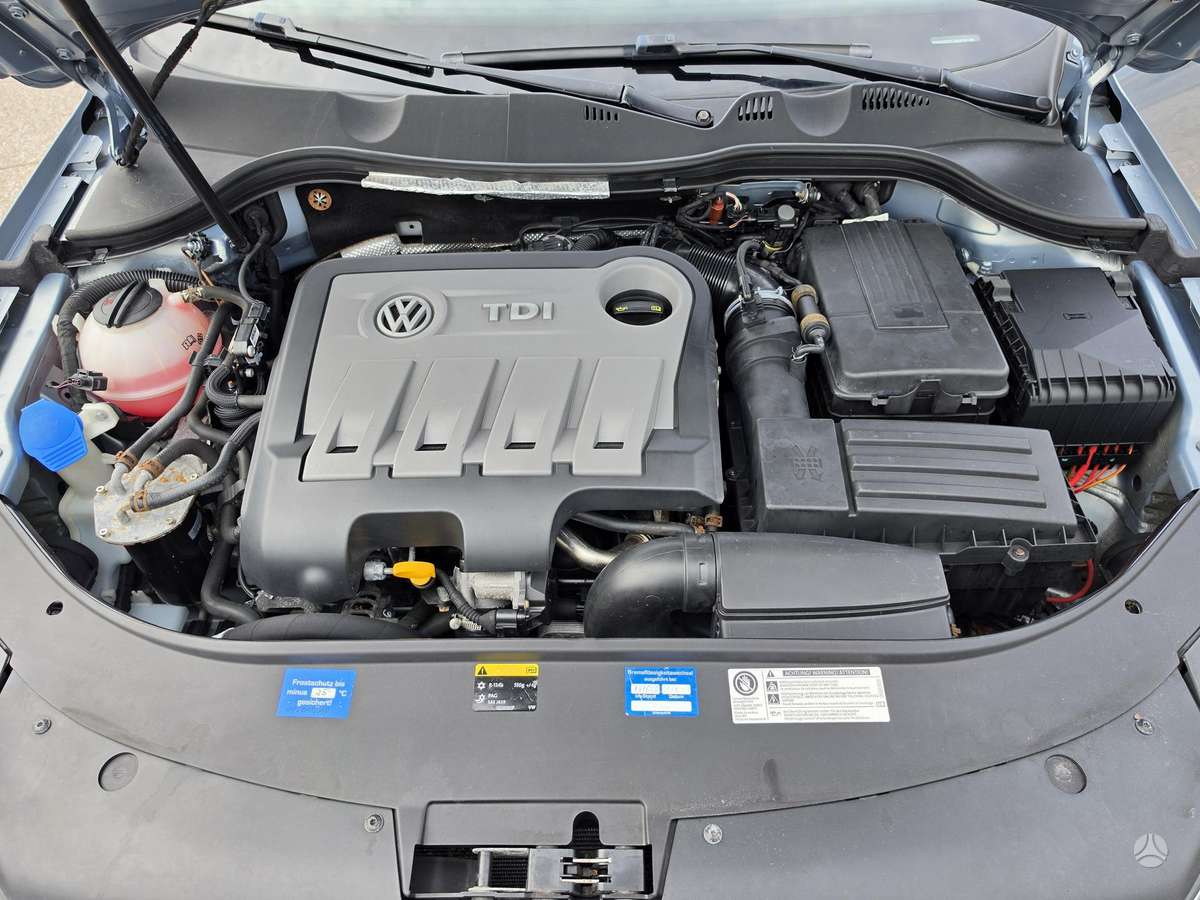 Volkswagen Passat 2013 — photo 23