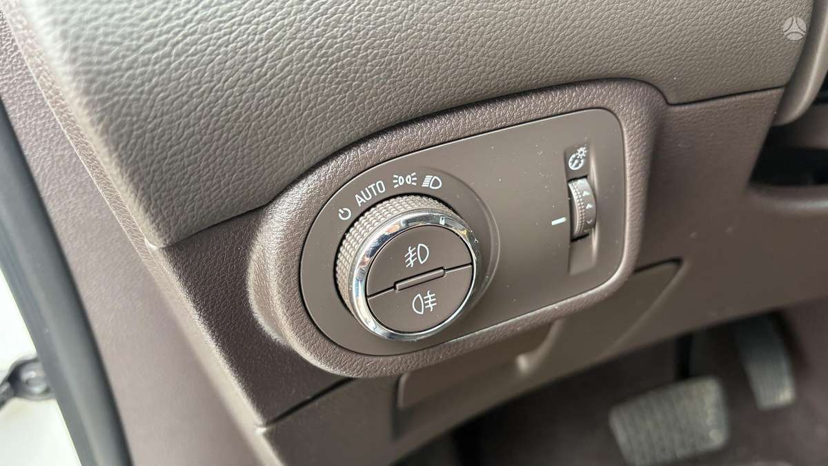 Opel Zafira 2013 — фото 22