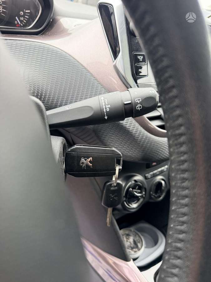 Peugeot 2008 2014 — photo 10