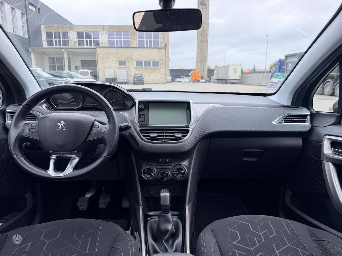 Peugeot 2008 2014 — photo 25