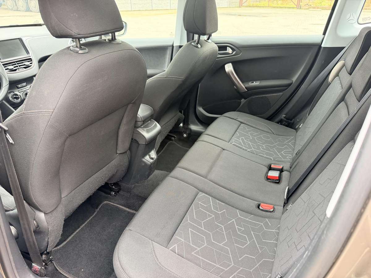 Peugeot 2008 2014 — photo 26