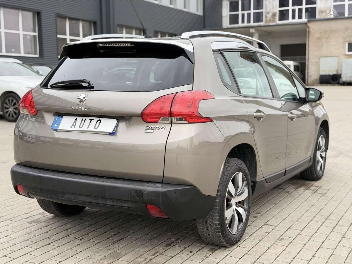Peugeot 2008 2014 — photo 8