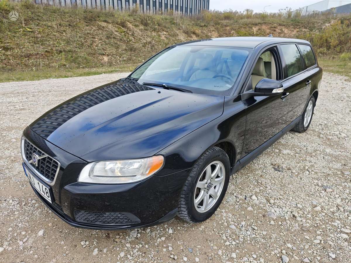Volvo V70 2008 — двигун 2401 cm³, 185 HP (136kW)