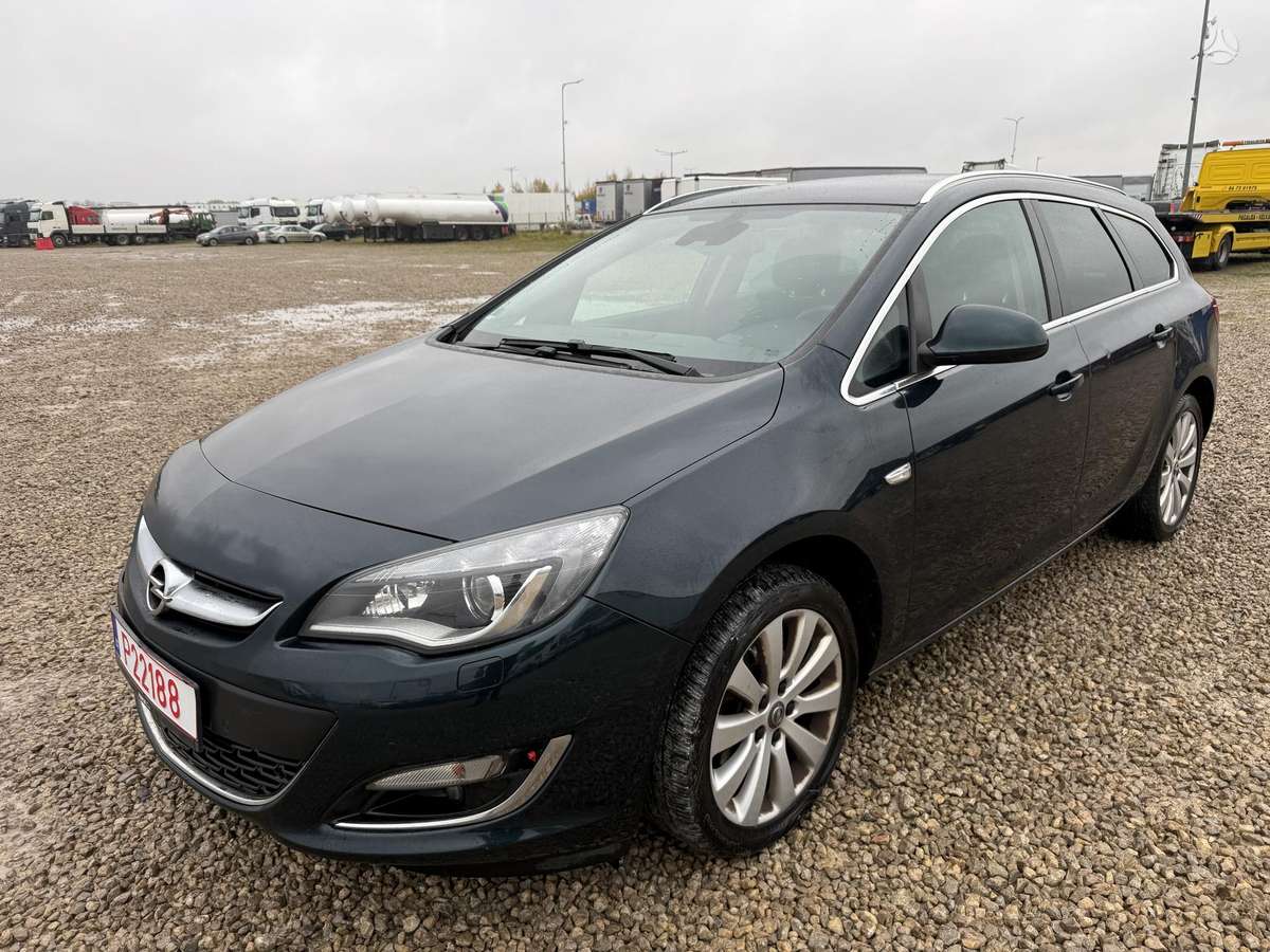 Opel Astra 2015 — фото 10