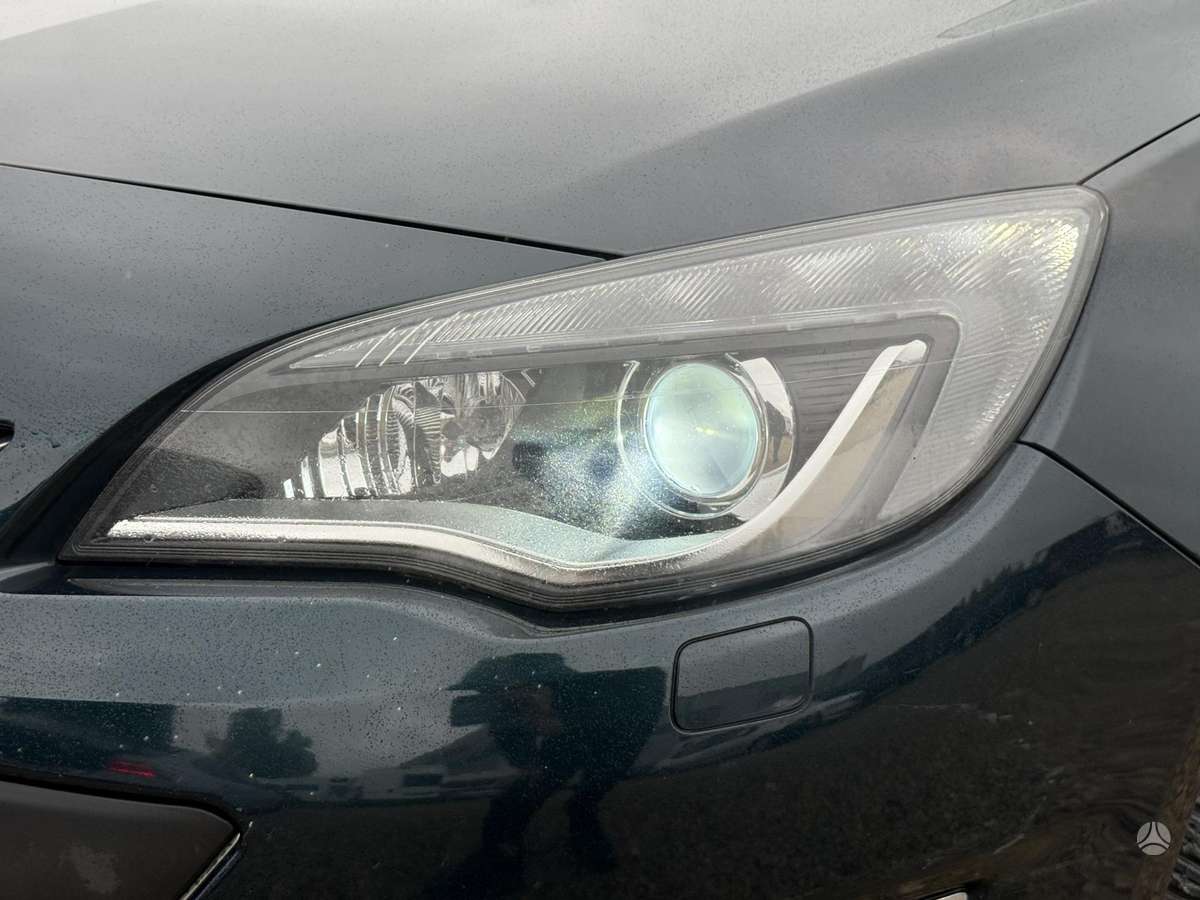 Opel Astra 2015 — фото 24