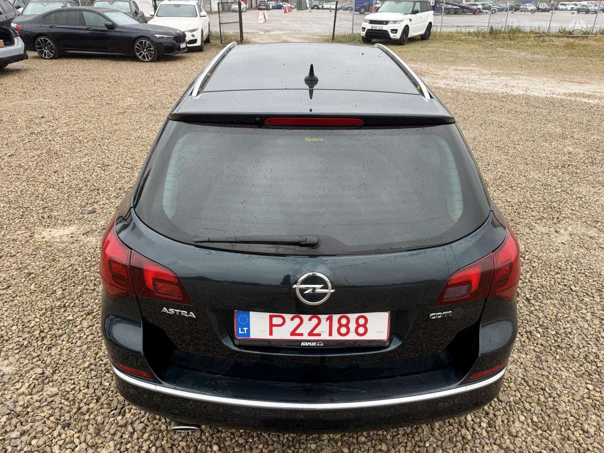 Opel Astra 2015 — фото 29