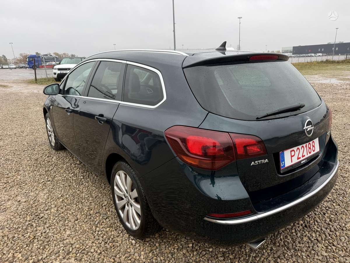 Opel Astra 2015 — фото 5