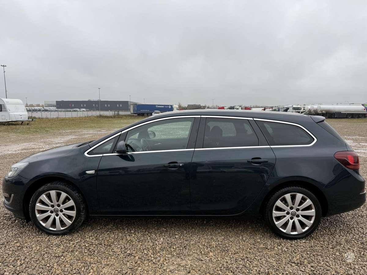 Opel Astra 2015 — фото 6