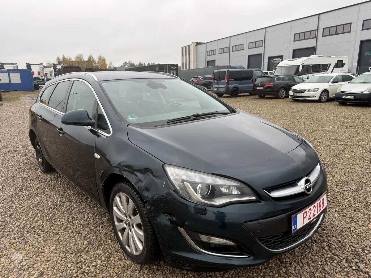 Opel Astra 2015 — фото 9