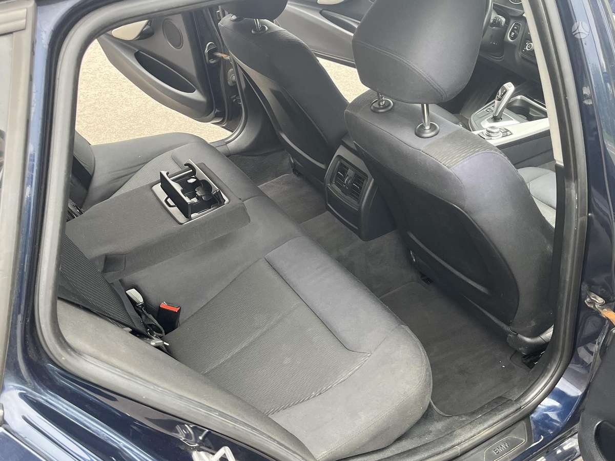 BMW 318 2013 — photo 15