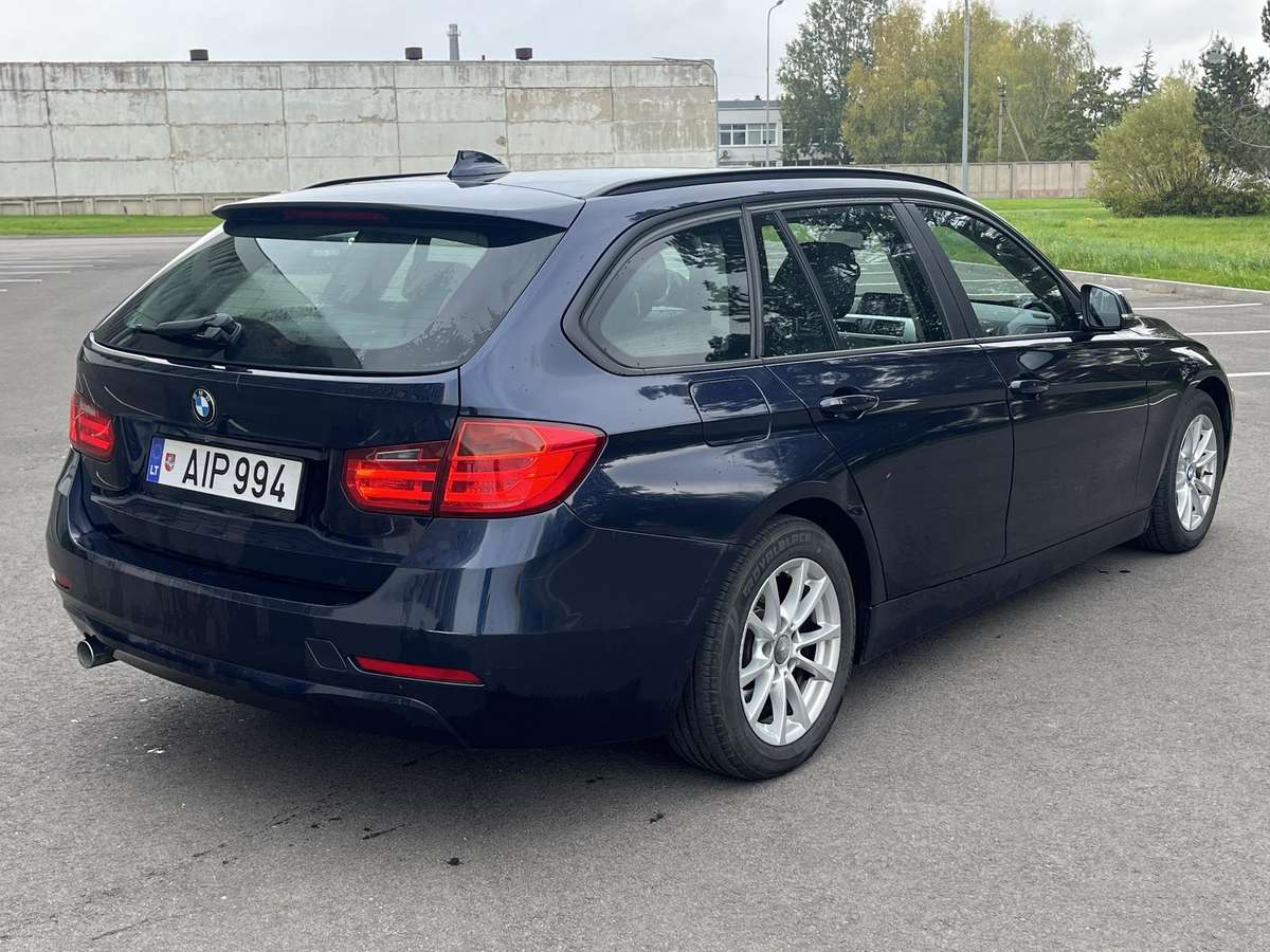 BMW 318 2013 — photo 5