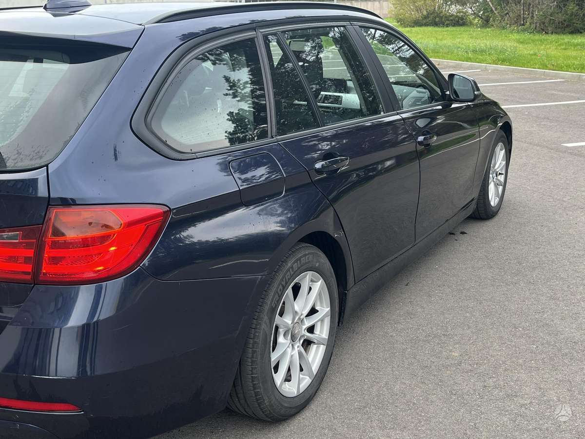 BMW 318 2013 — photo 8