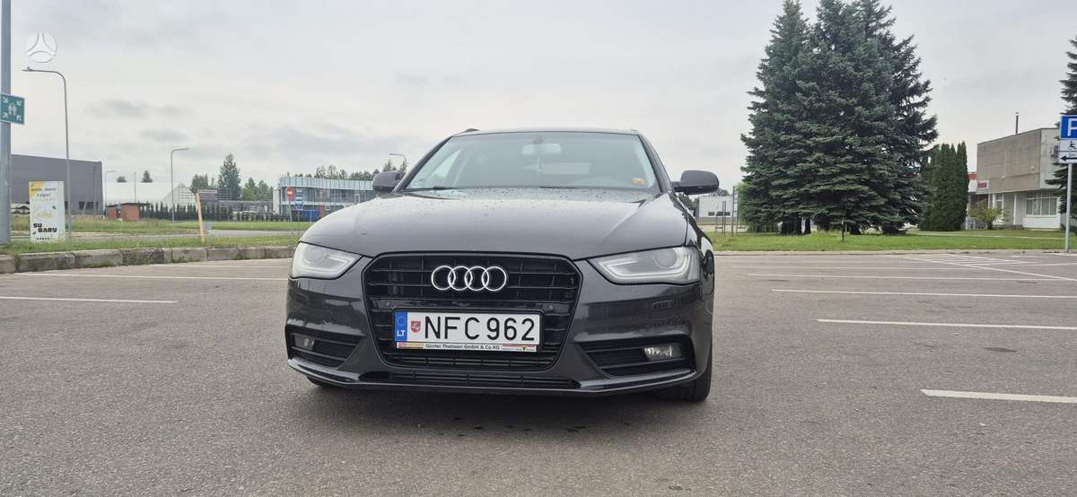 Audi A4 2012 — двигун 1968 cm³, 177 HP (130kW)