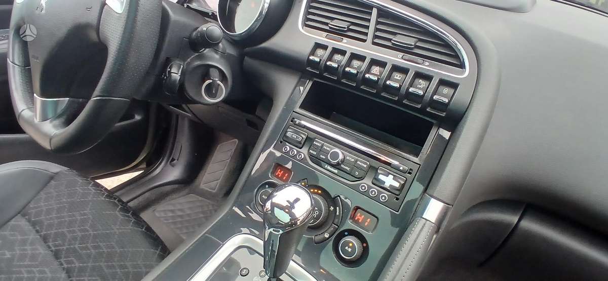 Peugeot 3008 2015 — photo 9