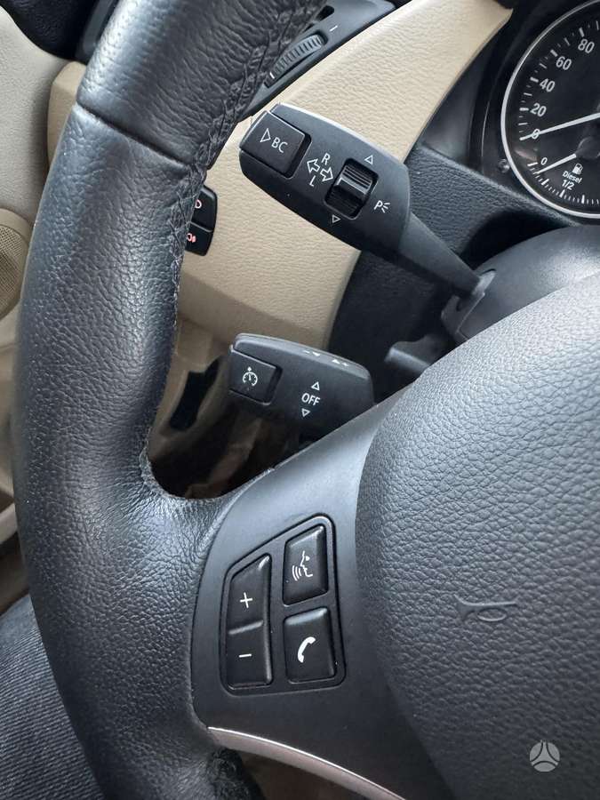 BMW X1 2011 — photo 28