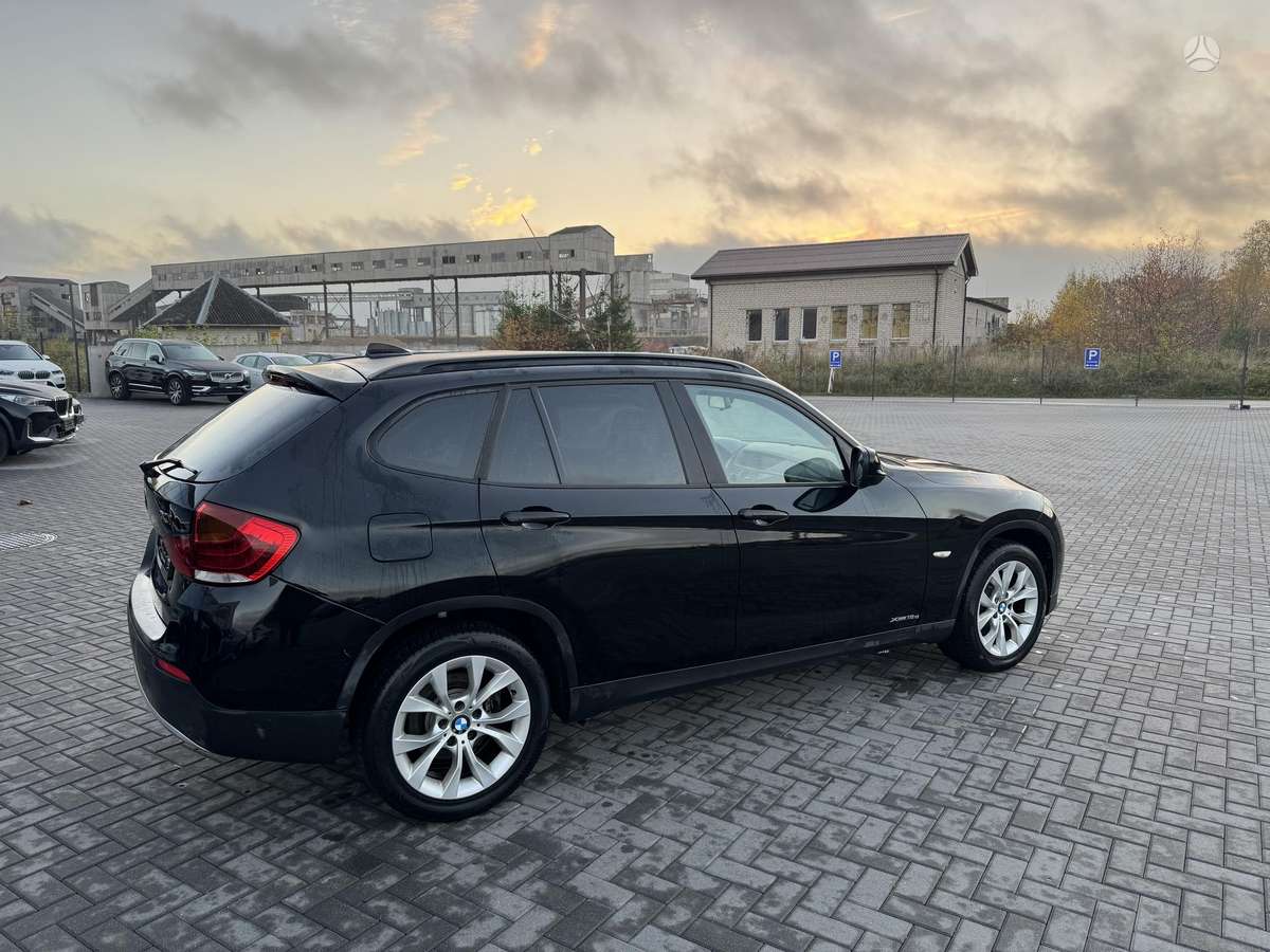 BMW X1 2011 — photo 7
