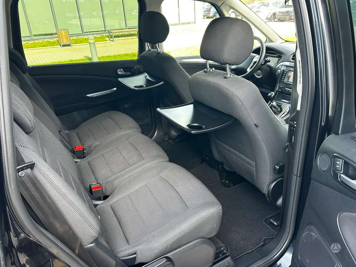 Ford Galaxy 2010 — фото 20