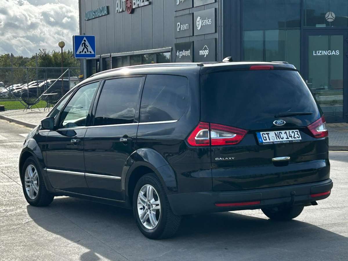 Ford Galaxy 2010 — фото 5