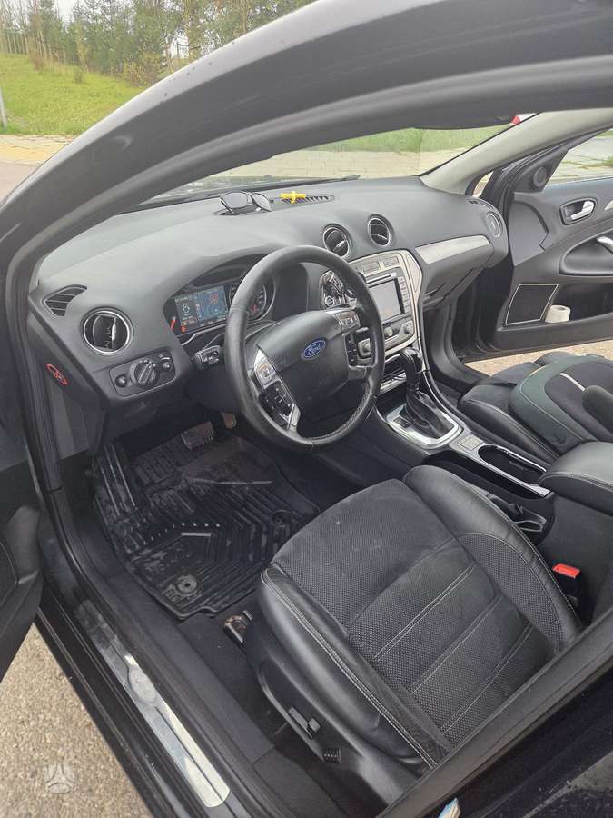 Ford Mondeo 2010 — photo 9