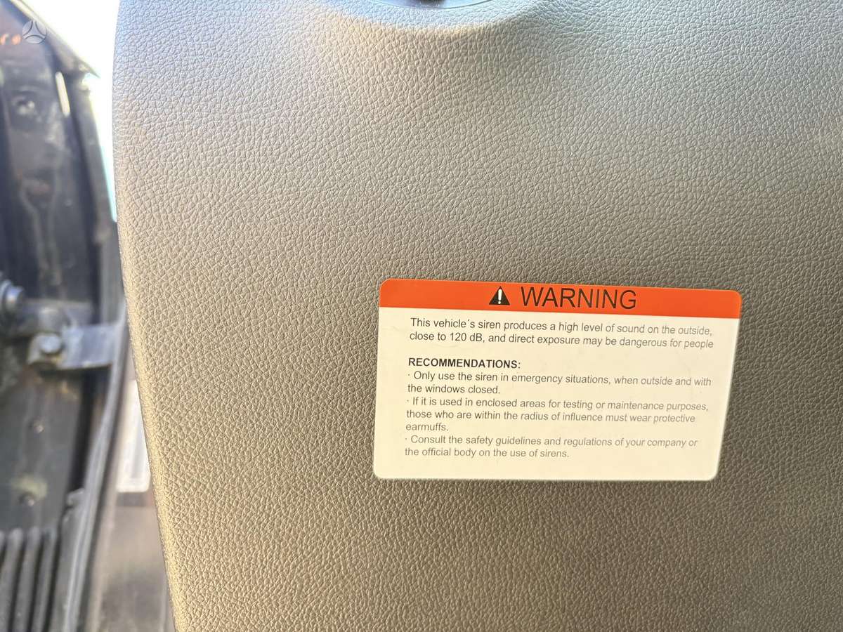 Skoda Yeti 2011 — interior