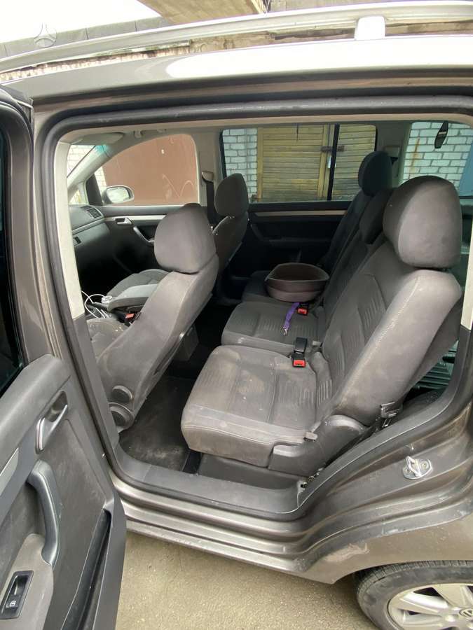 Volkswagen Touran 2007 — photo 12