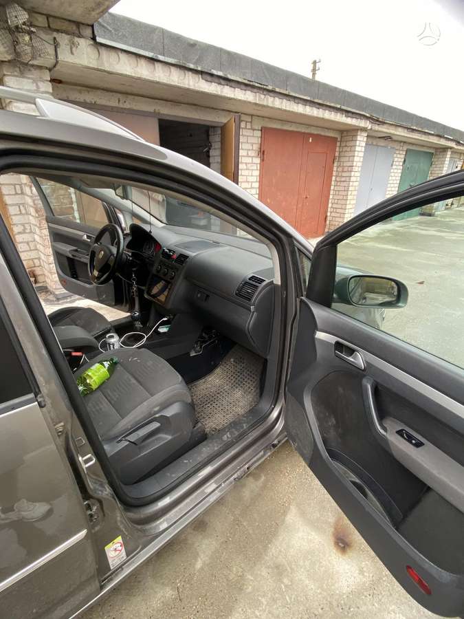 Volkswagen Touran 2007 — photo 14