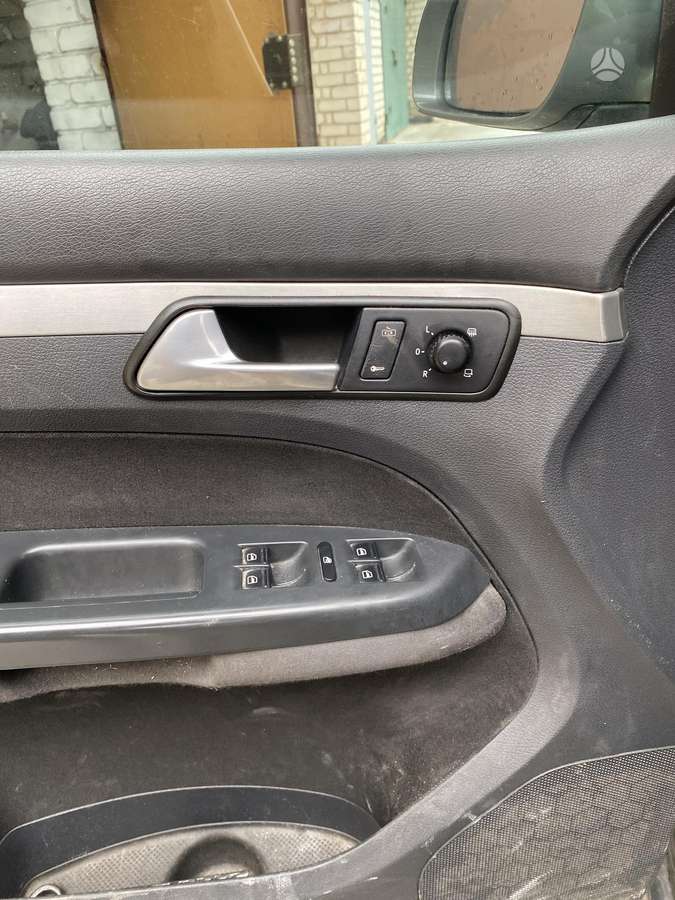 Volkswagen Touran 2007 — photo 9