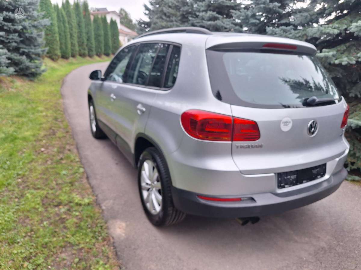 Volkswagen Tiguan 2012 — engine 1390 cm³, 122 HP (90kW)