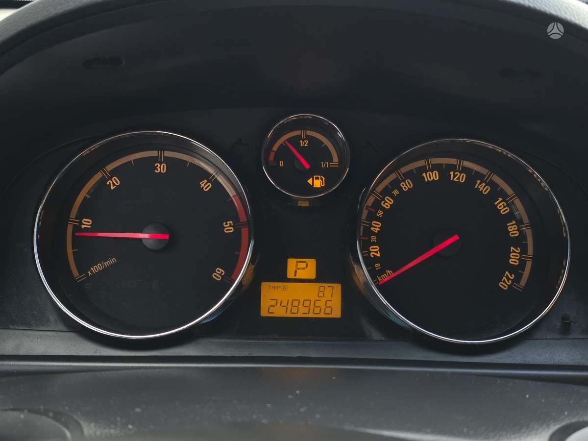 Opel Antara 2007 — photo 15