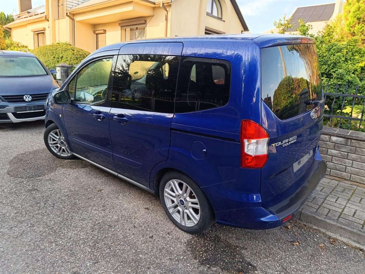 Ford Tourneo 2015 — engine 1600 cm³, 95 HP (70kW)