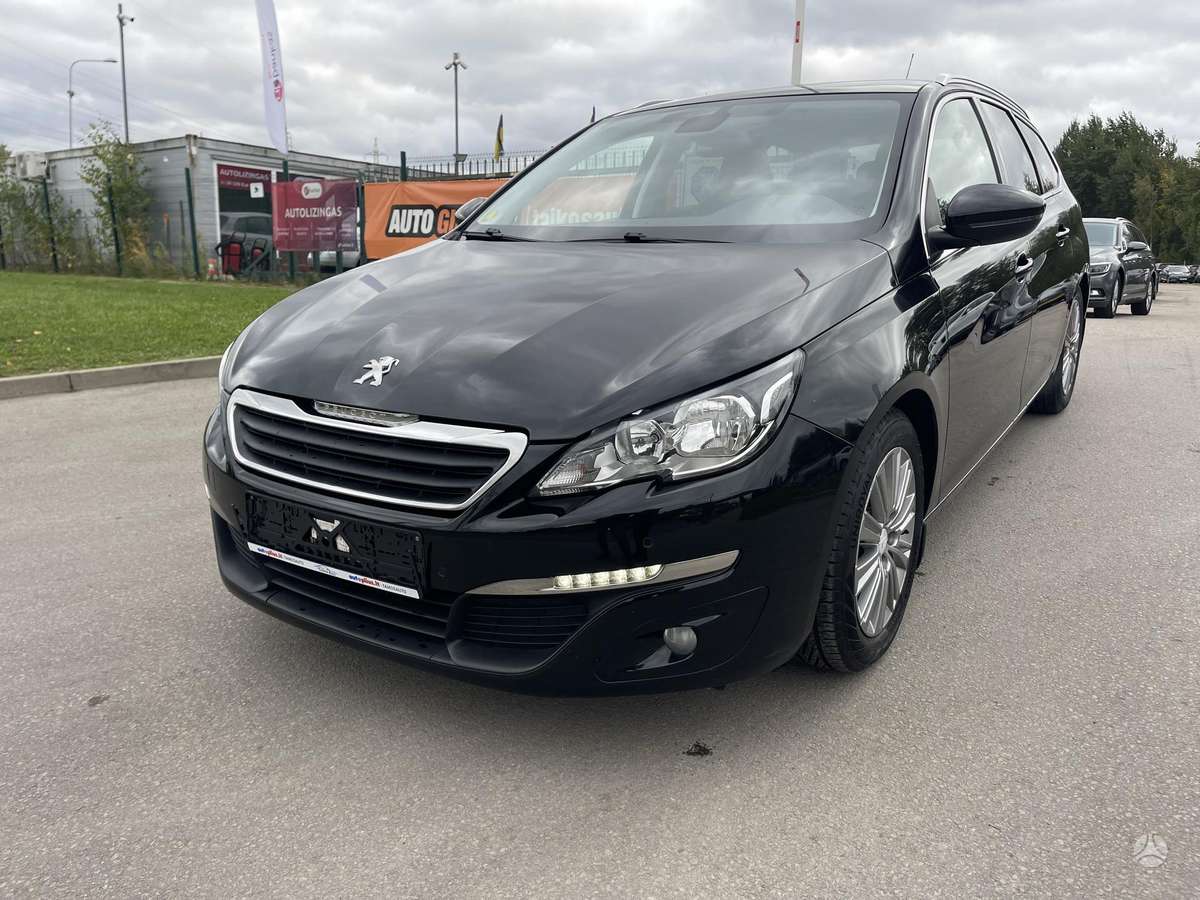 Peugeot 308, 2015