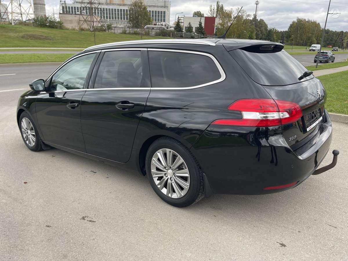Peugeot 308 2015 — photo 14