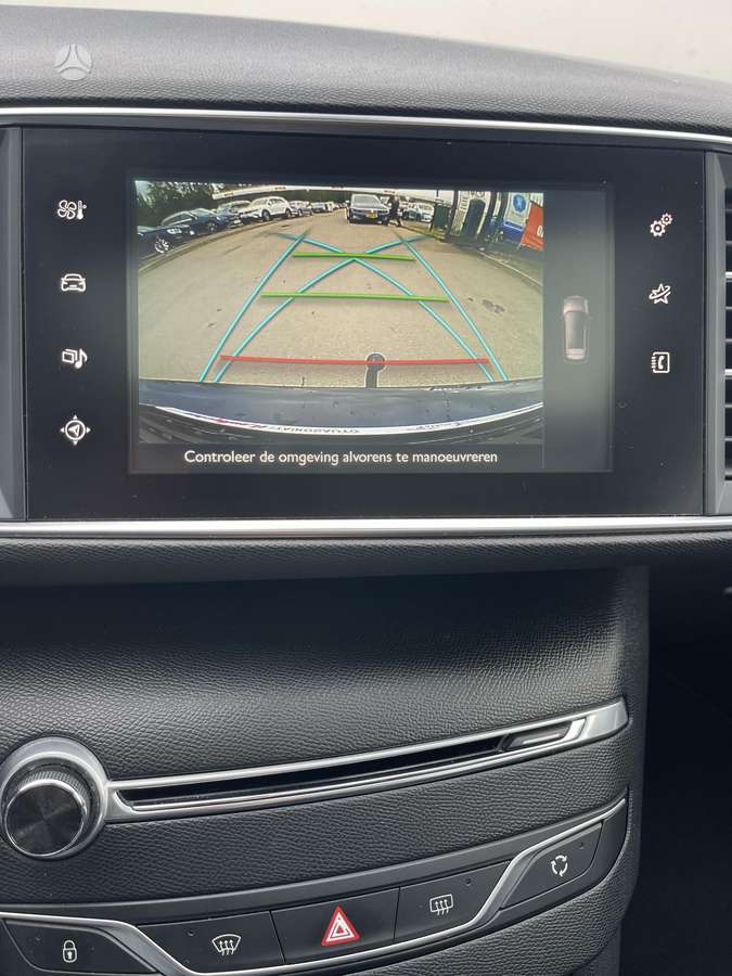 Peugeot 308 2015 — photo 22