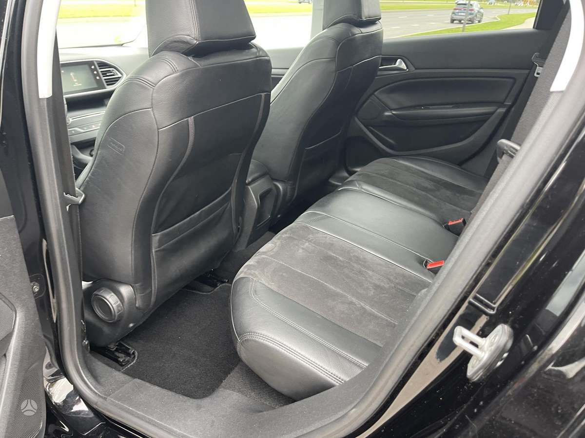 Peugeot 308 2015 — photo 25