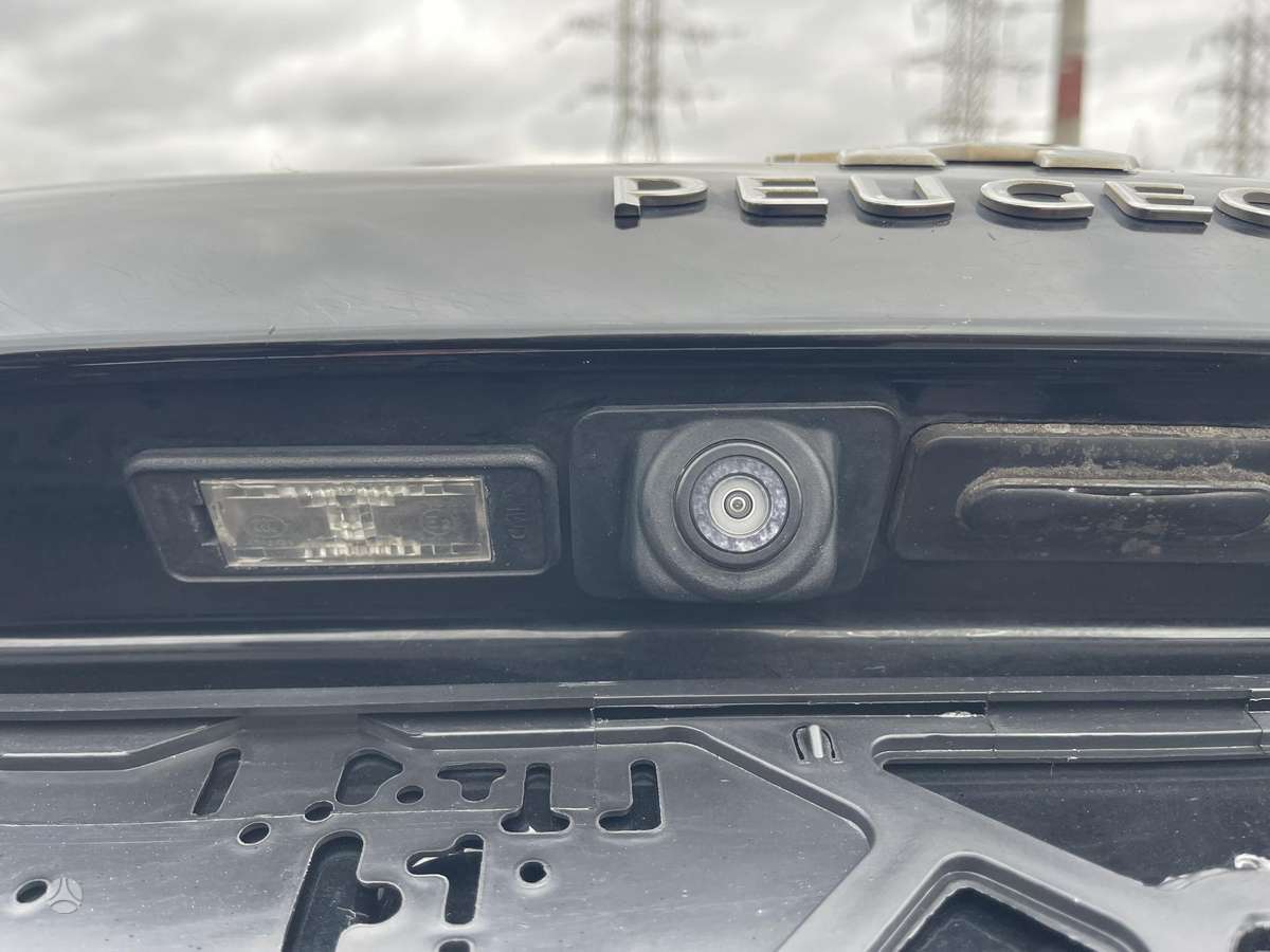 Peugeot 308 2015 — photo 32