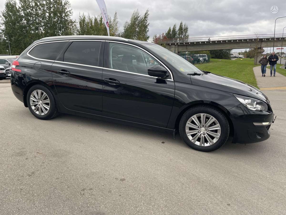 Peugeot 308 2015 — photo 7