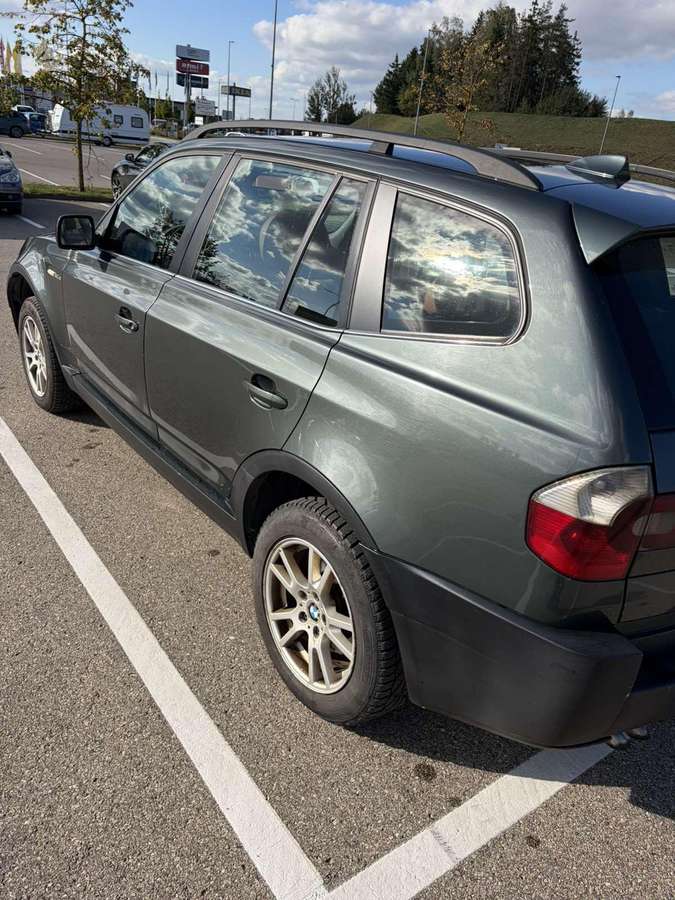 BMW X3 2005 — interior