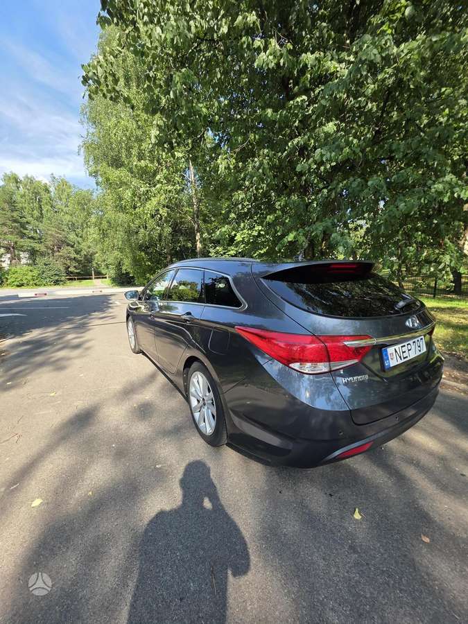 Hyundai i40 2012 — photo 13