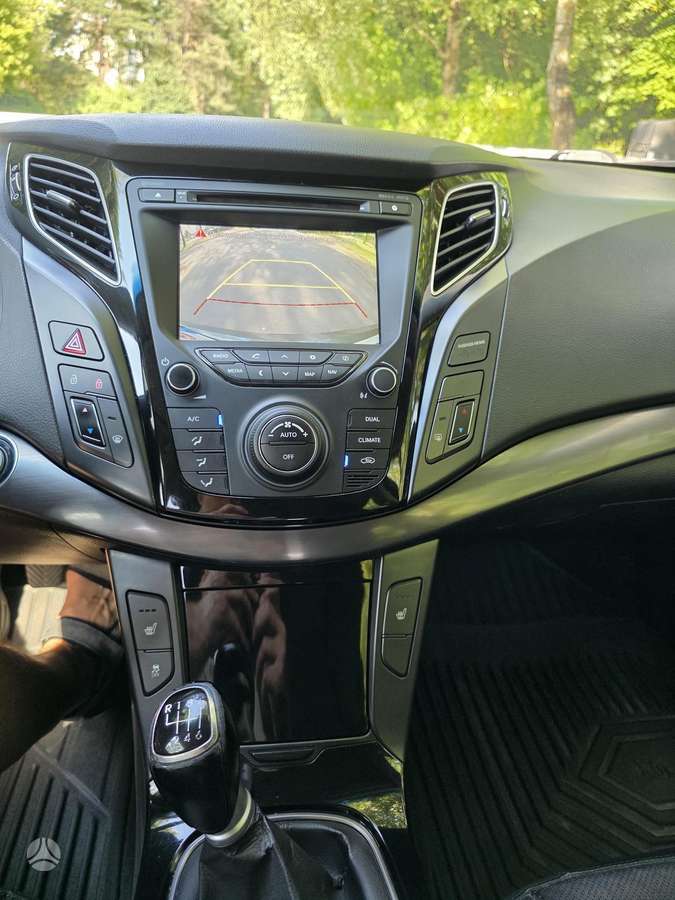 Hyundai i40 2012 — photo 14