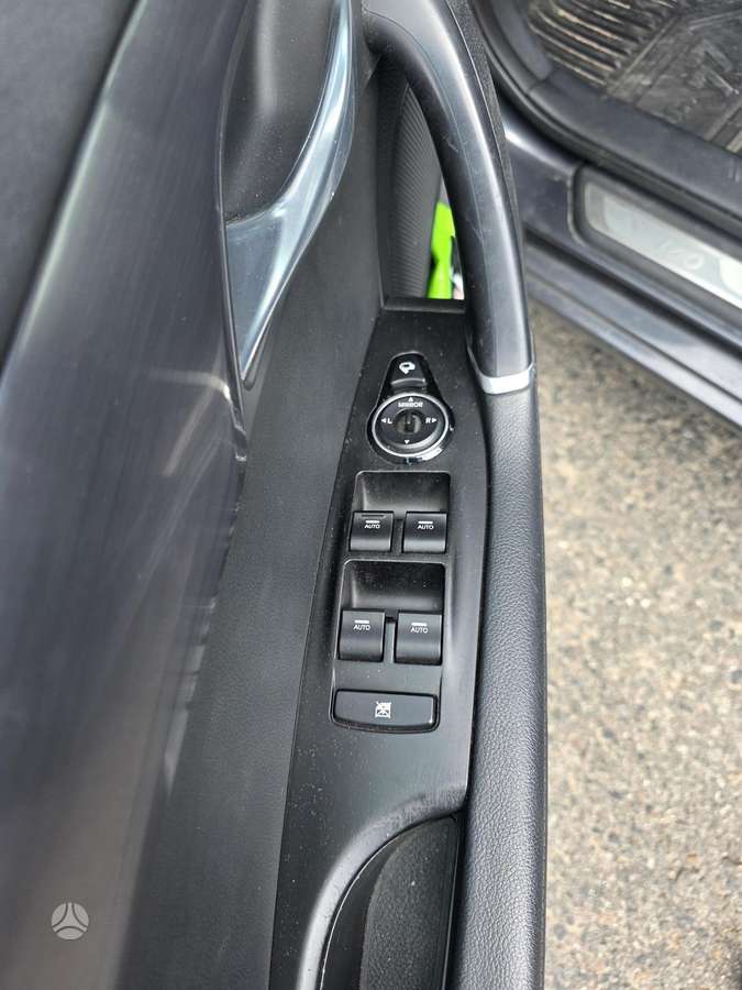 Hyundai i40 2012 — photo 18